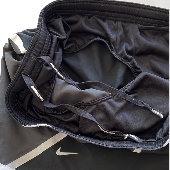 Nike shorts - Picture 3 of 6